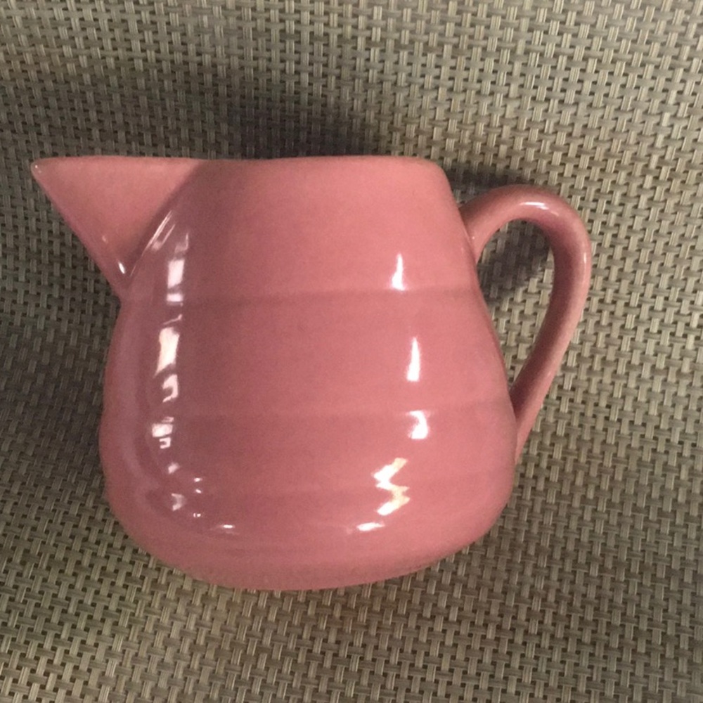 BAUER beehive pitcher